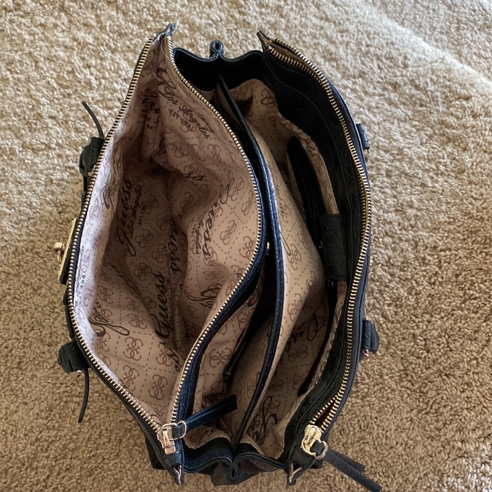 Purse - Picture 9 of 9